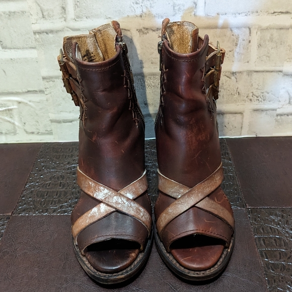 FreeBird RARE Peru Leather Ankle Bootie size 6 - Picture 5 of 15